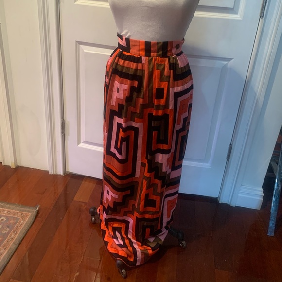 Stunning vintage Lanvin Paris floor length skirt